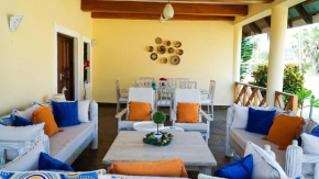 Relaxing Beach Front Villa